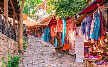 İzmir’e Bir Adım Uzakta Saklı Cennet! Şirince’nin Taş Sokaklarında Huzur ve Ege Lezzetleri!